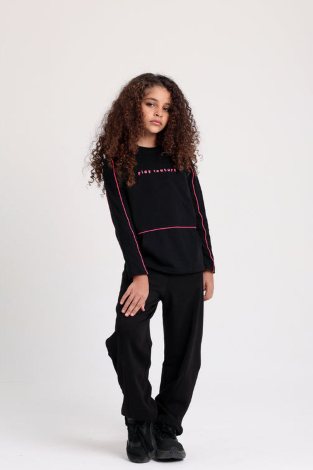Unisex Barrel Fit Pants – Black