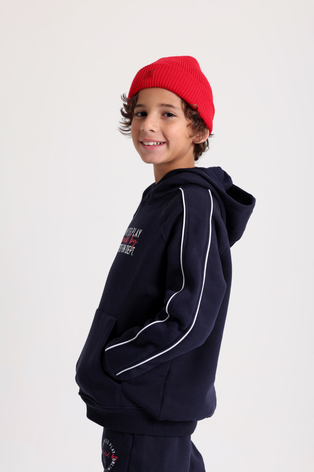 Unisex Cozy Blend Ice Cap – Red with Victory Sign Print