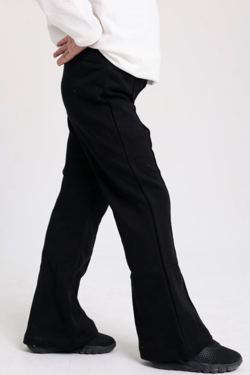 Girls Creased Front Flared Pants – Black