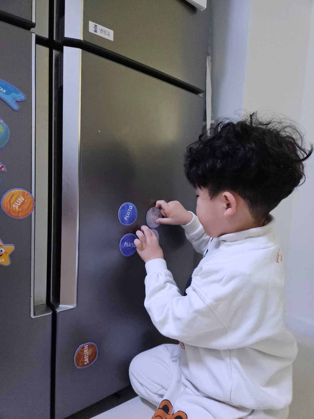 Outer Space Fridge Magnets – 24 Pieces