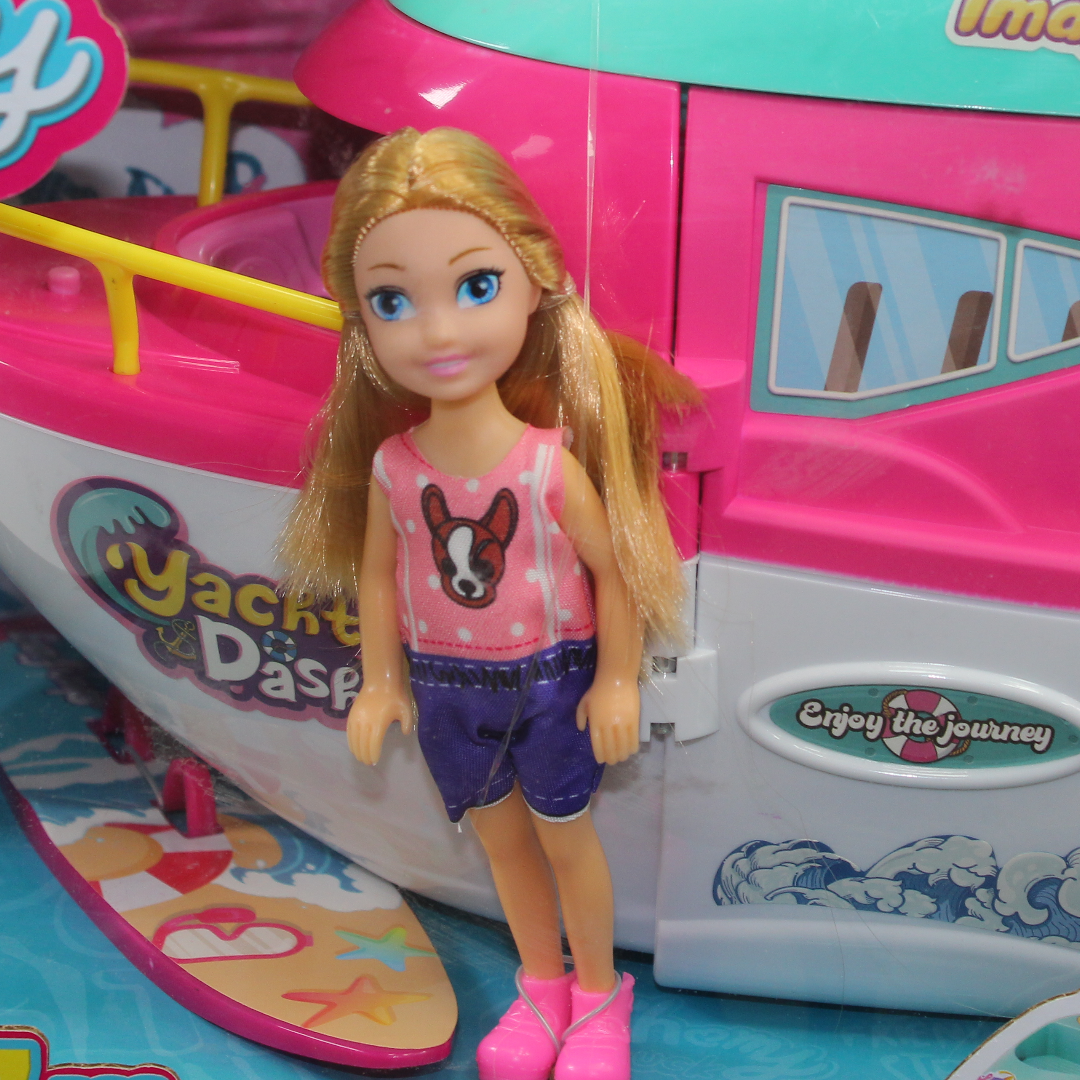 "Khemy Yacht" Fun Houseboat Doll