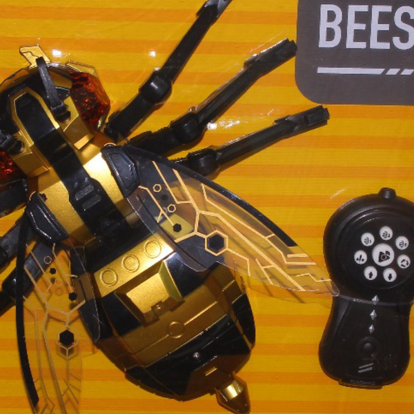Spray Bees - Remote Control Simulation Reptile
