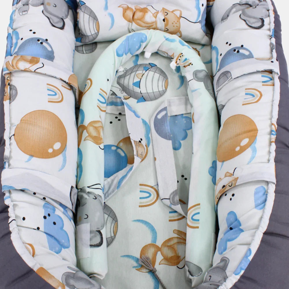 Baby Carrier/Carrycot – Frog & Elephant Design