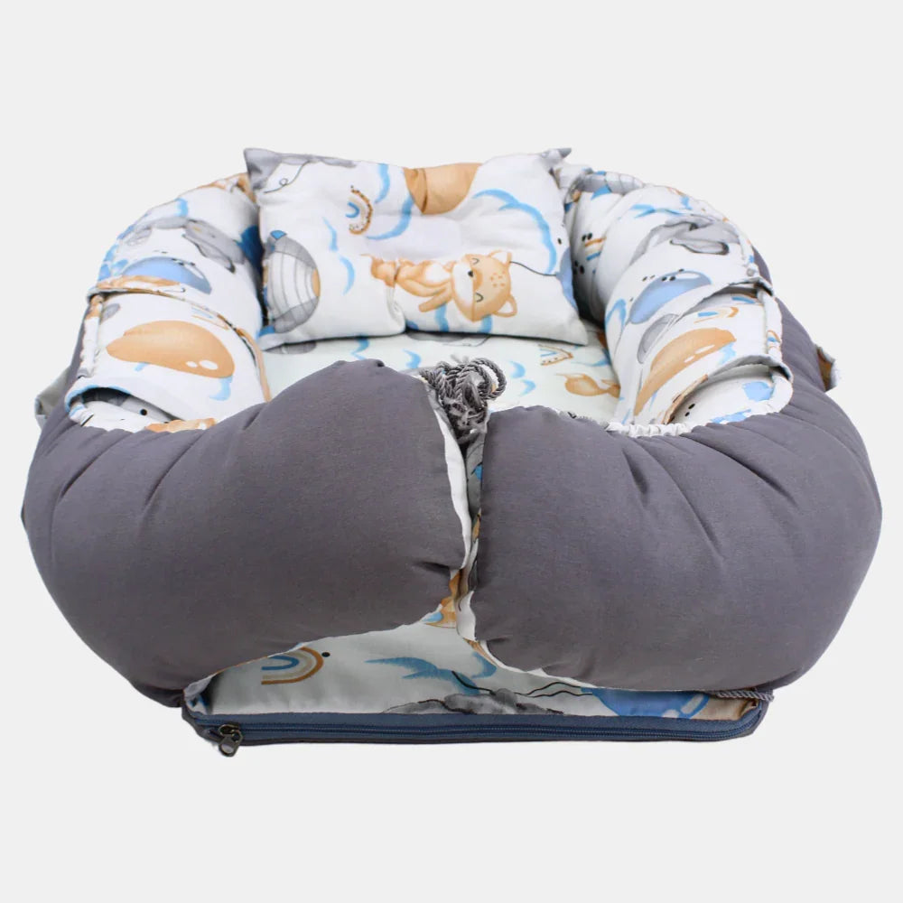Baby Carrier/Carrycot – Frog & Elephant Design