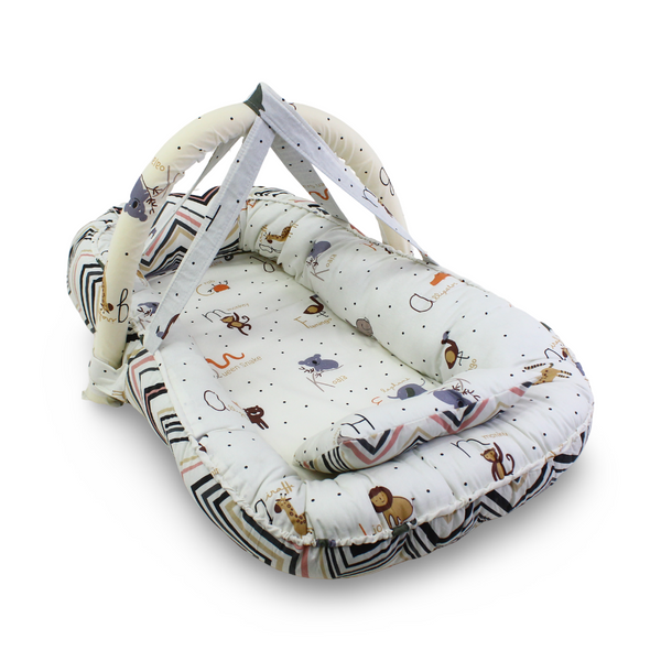 Kiddy Cotton Baby Carrycot – Off-White with Zigzag Design