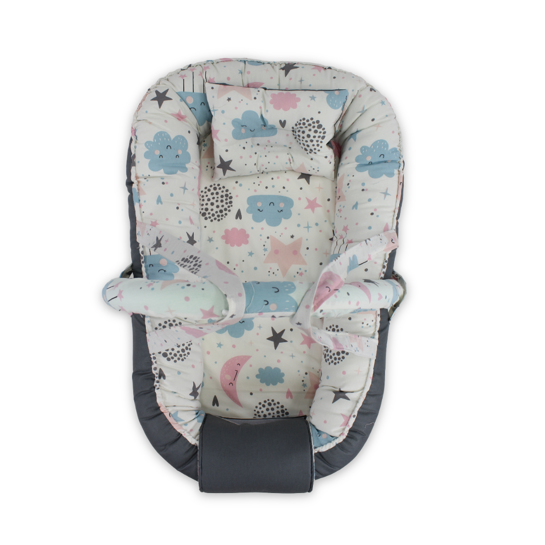 Cotton Baby Nest – Off-White & Dark Grey with Stars Print