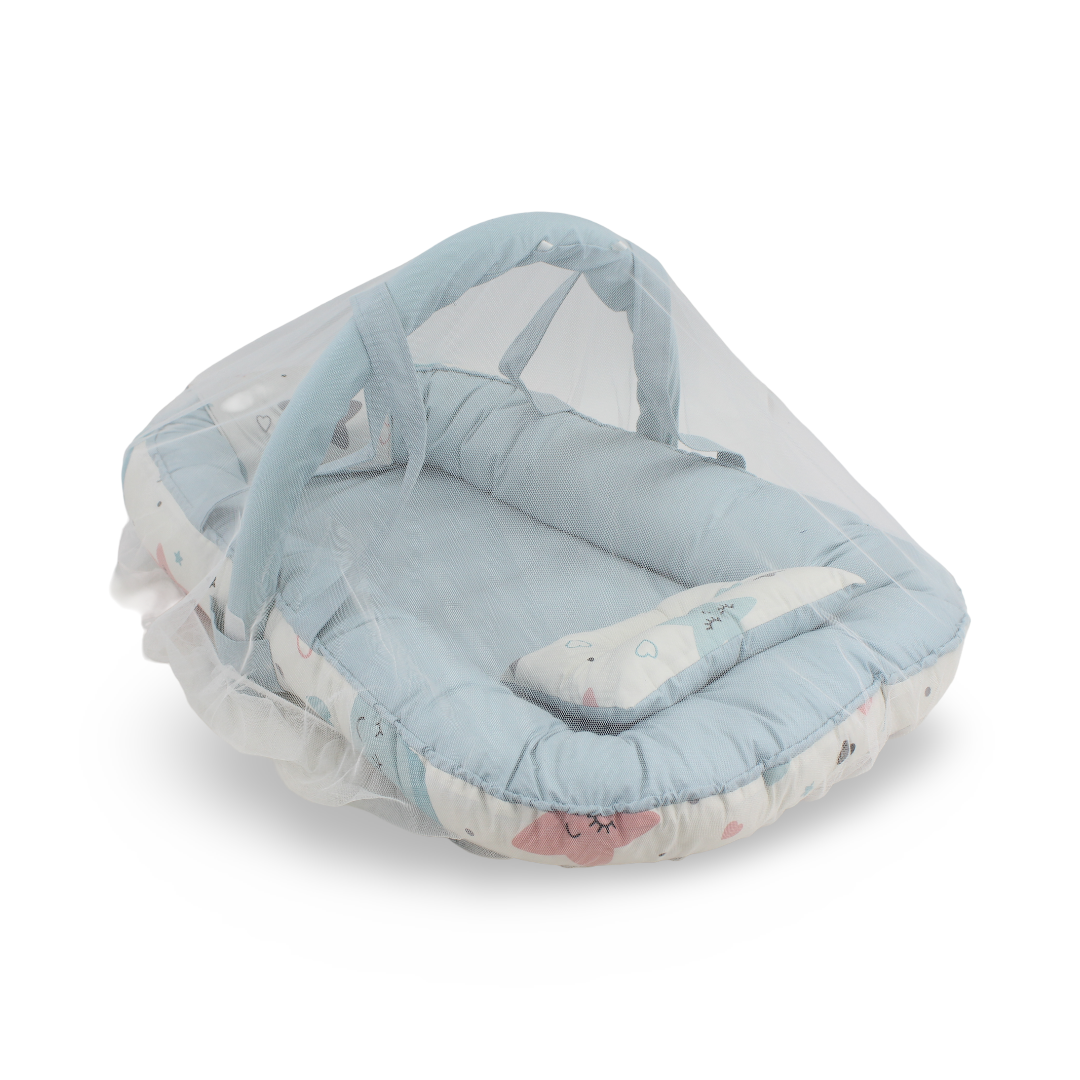 Cotton Baby Nest – Off-White & Baby Blue with Stars Print - Baby Essentials - Kiddy