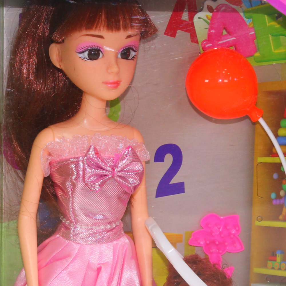 "Swing Play" Fashion Doll and Balloons Set