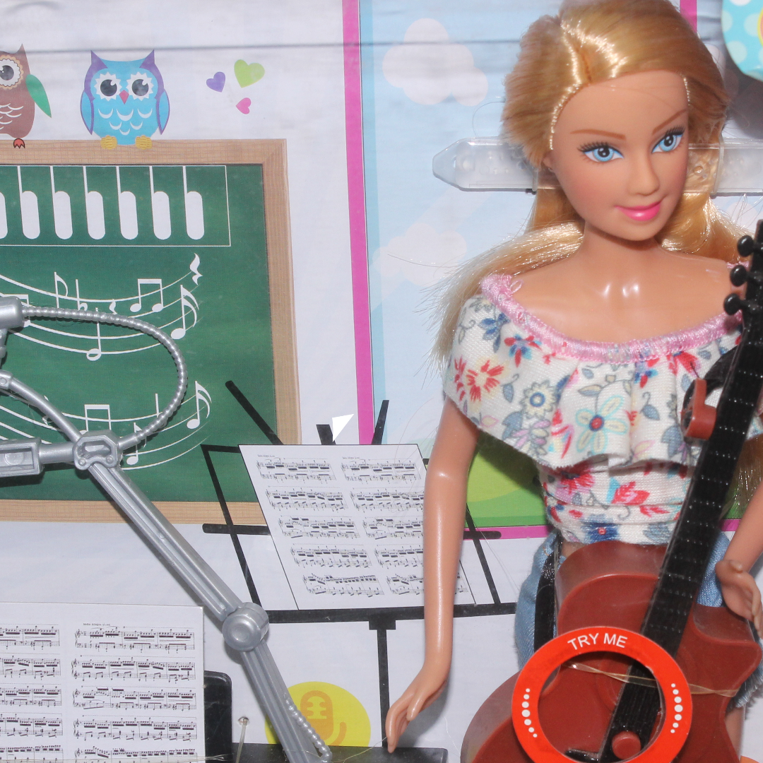 Defa Lucy Pretty Musician Fashion Doll Play Set – White with Flowers Outfit