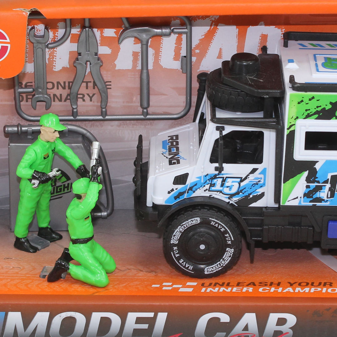 Off-Road Monster Truck Toy Set (Light & Sound) – White