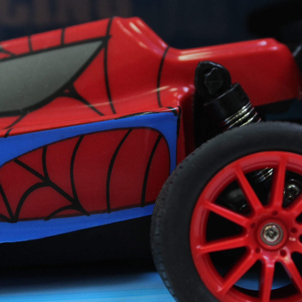 Cufan Hero Racing RC Car – Spider Design with USB Recharge & LED Lights