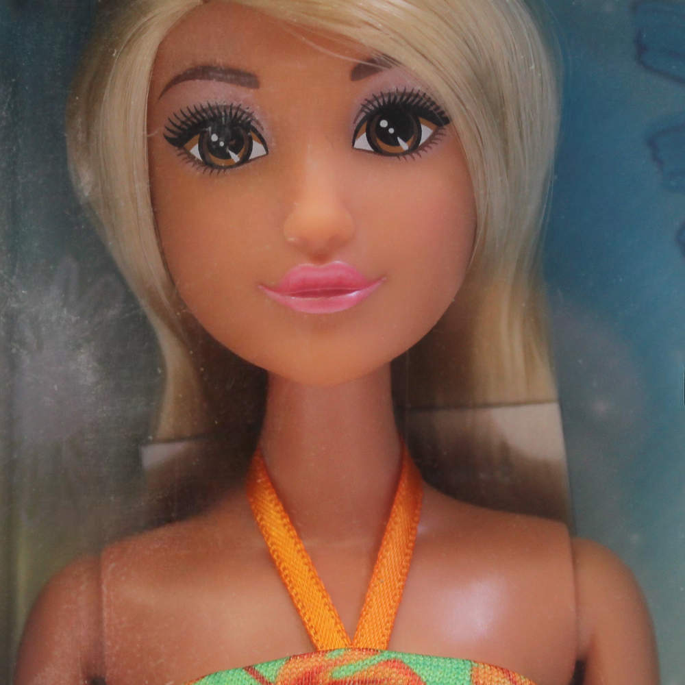 Cufan Anlily Fashion Doll – Green Printed Dress Collection