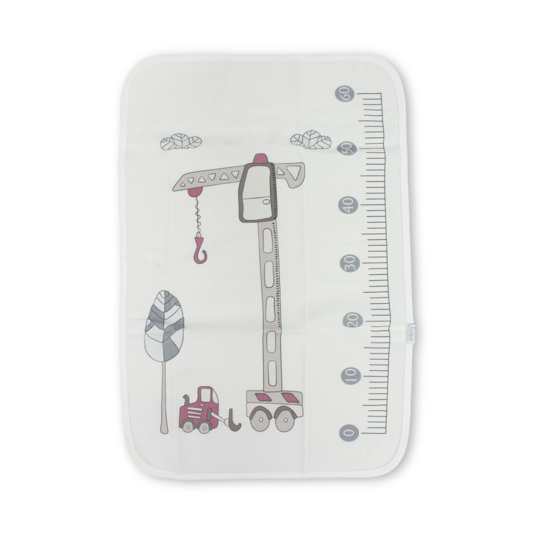 Cotton Changing Mat – Off-White with Giraffe Print