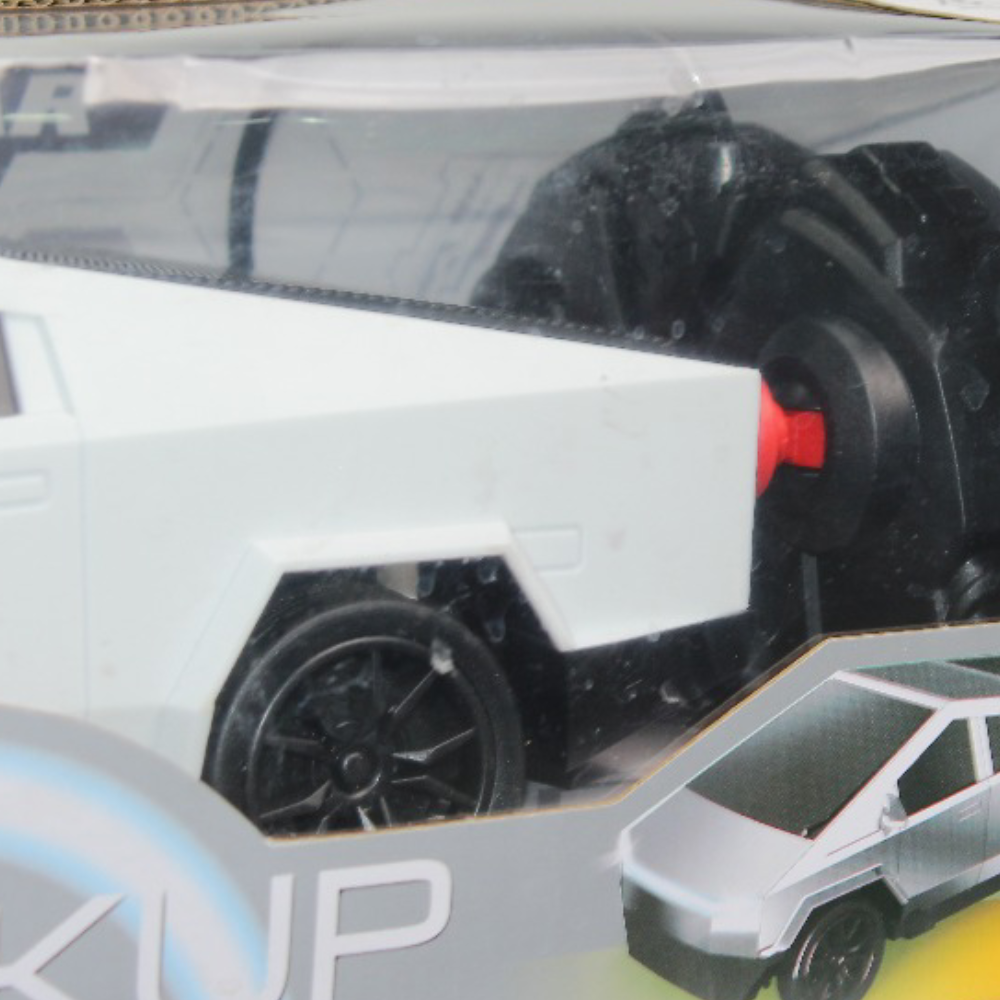 1:14 Scale Tesla EV-Pickup Remote Control Toy Car – White