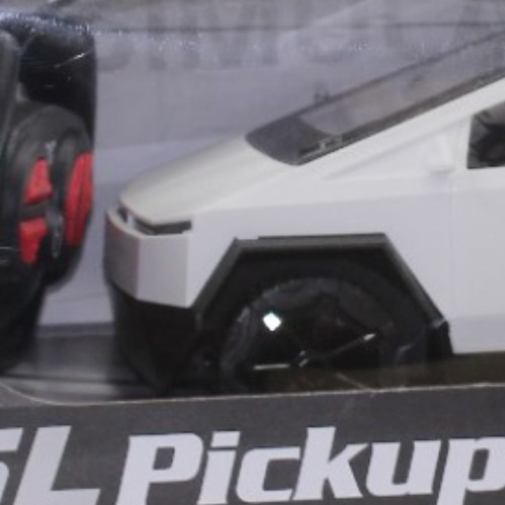 Remote Control TSL Pickup Truck – White & 1:14 Scale