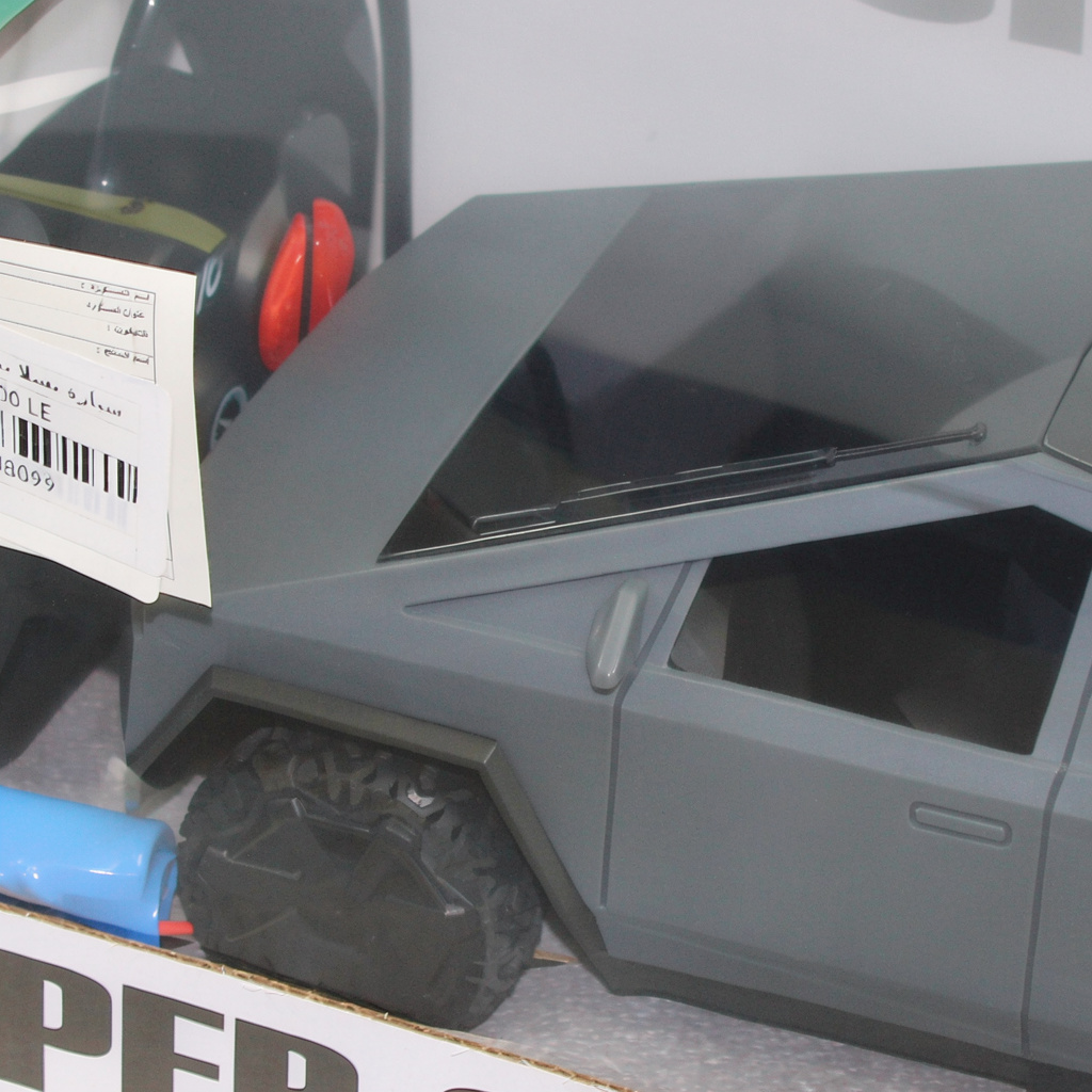 Super Car RC Tesla Cybertruck 1:16 Scale – Dark Grey