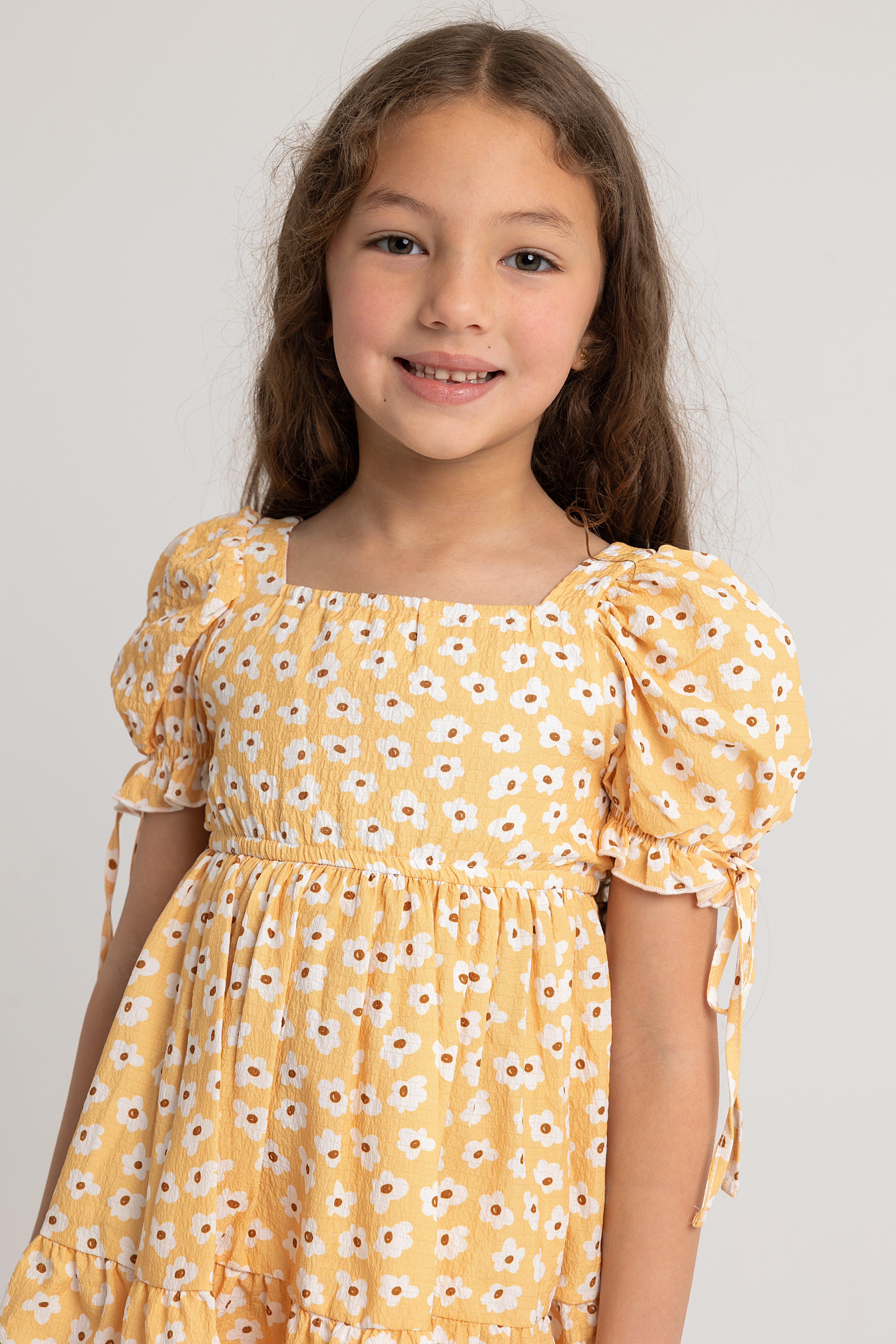 Girls Short-Sleeved Dress with Ruffled Shoulders