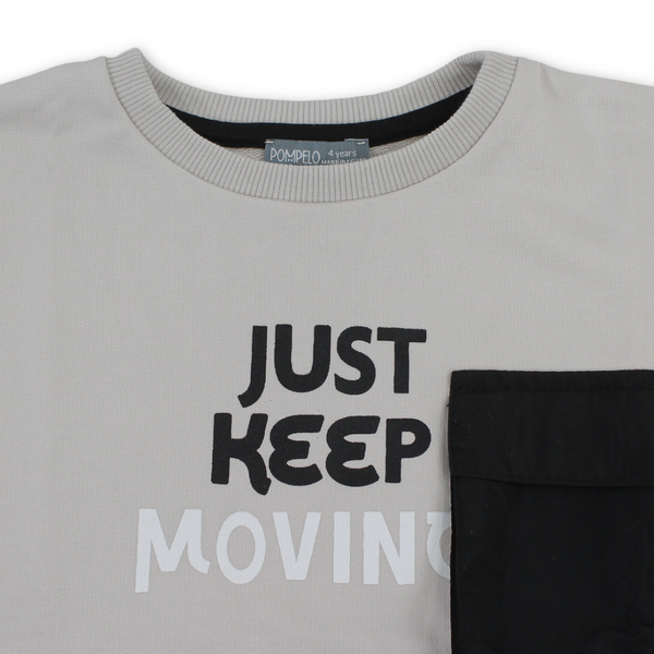 تي شيرت قطني للأولاد – بيج مع طباعة "Just Keep Moving"