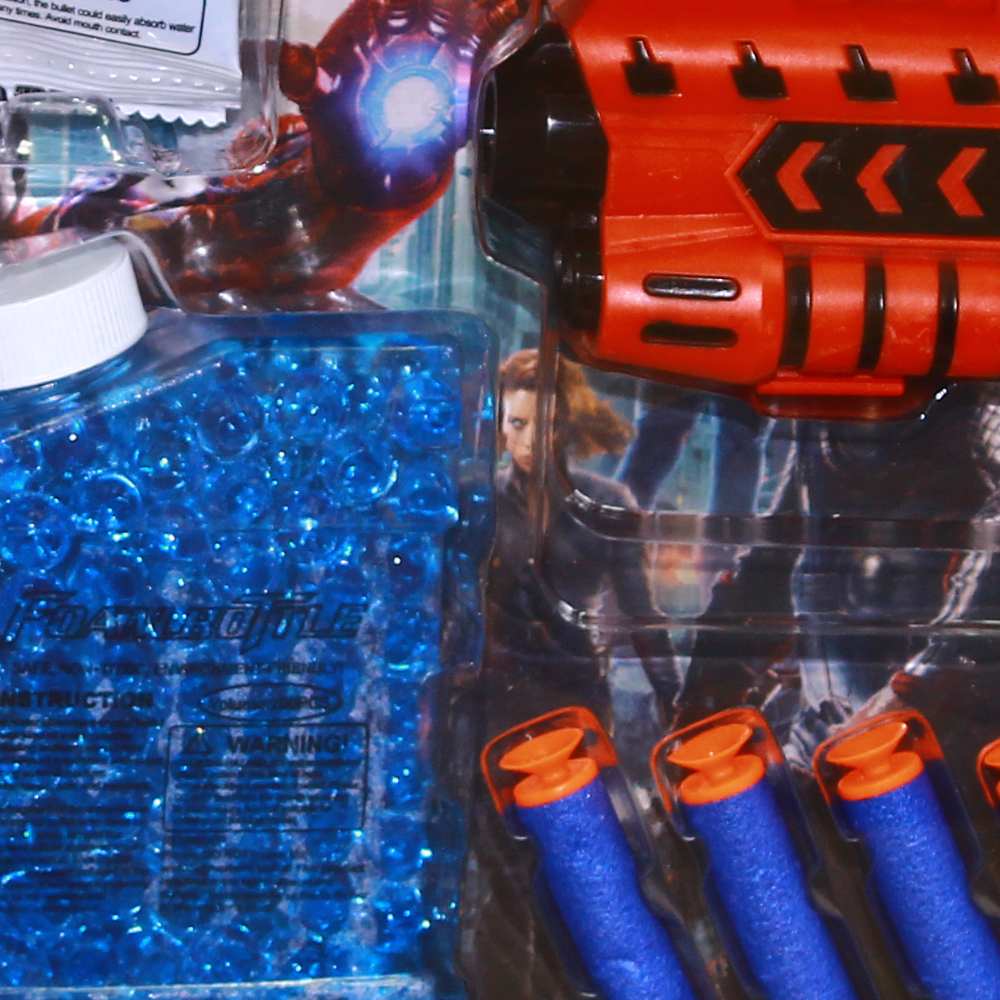 Spider-Man 2-in-1 Civil War Power Gun (Foam & Gel Gun with Figure) Toy Set