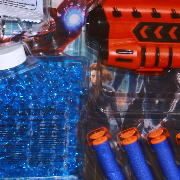 Spider-Man 2-in-1 Civil War Power Gun (Foam & Gel Gun with Figure) Toy Set