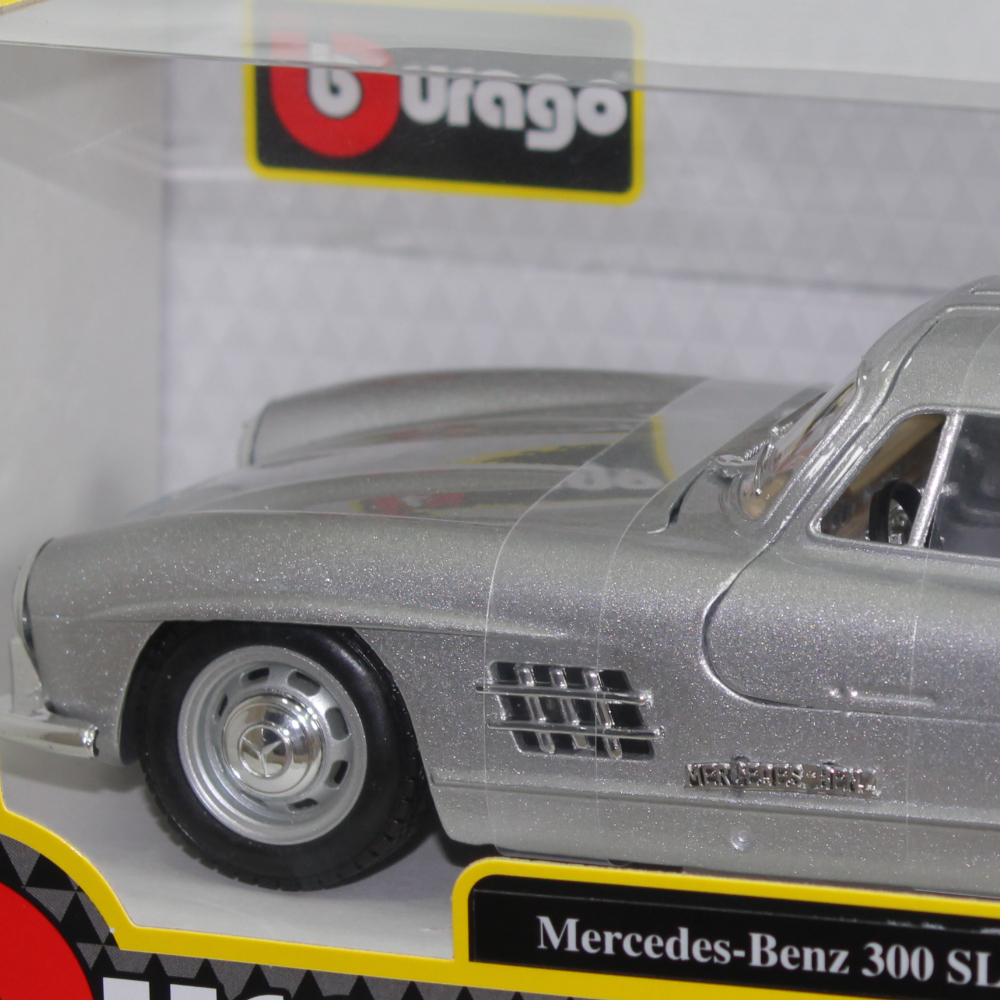 Bburago 1:24 Scale 1954 Mercedes-Benz 300 SL