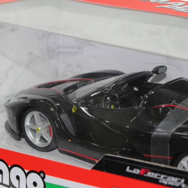Bburago Ferrari R&P LaFerrari Aperta سيارة مصبوبة - مقياس 1:24
