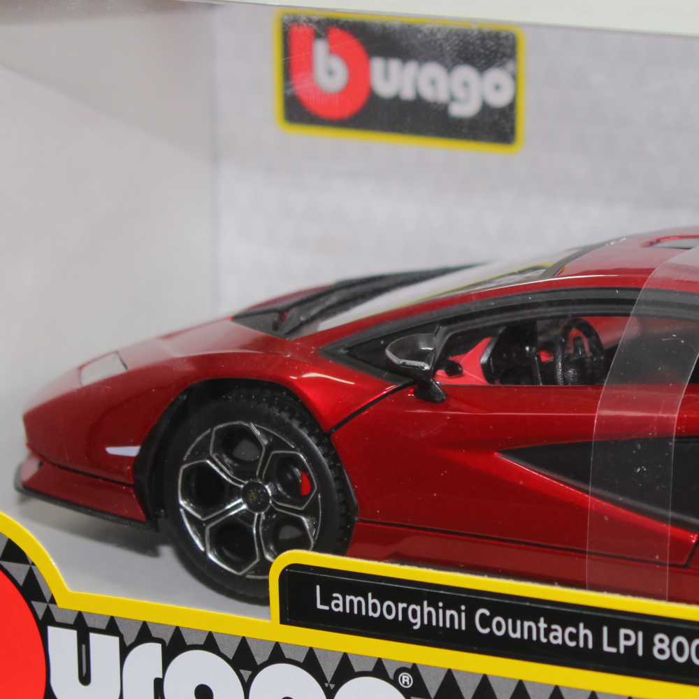Bburago Lamborghini Countach LPI 800-4 Die-Cast Car – 1:24 Scale