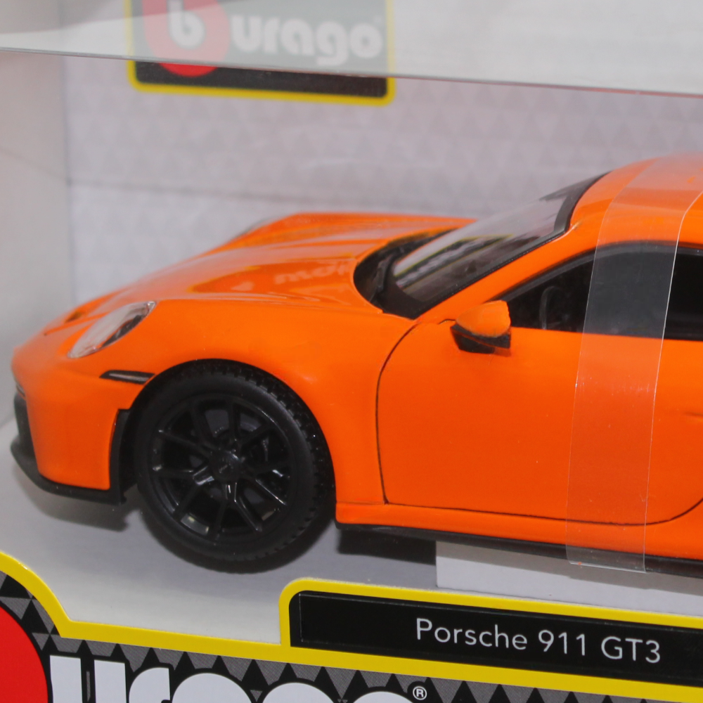 Bburago 1:24 Scale Porsche 911 GT3