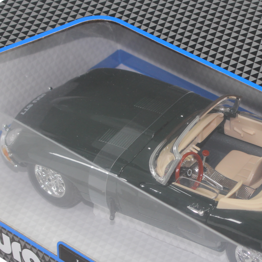Bburago 1:18 Scale 1961 Jaguar E-Type Cabriolet