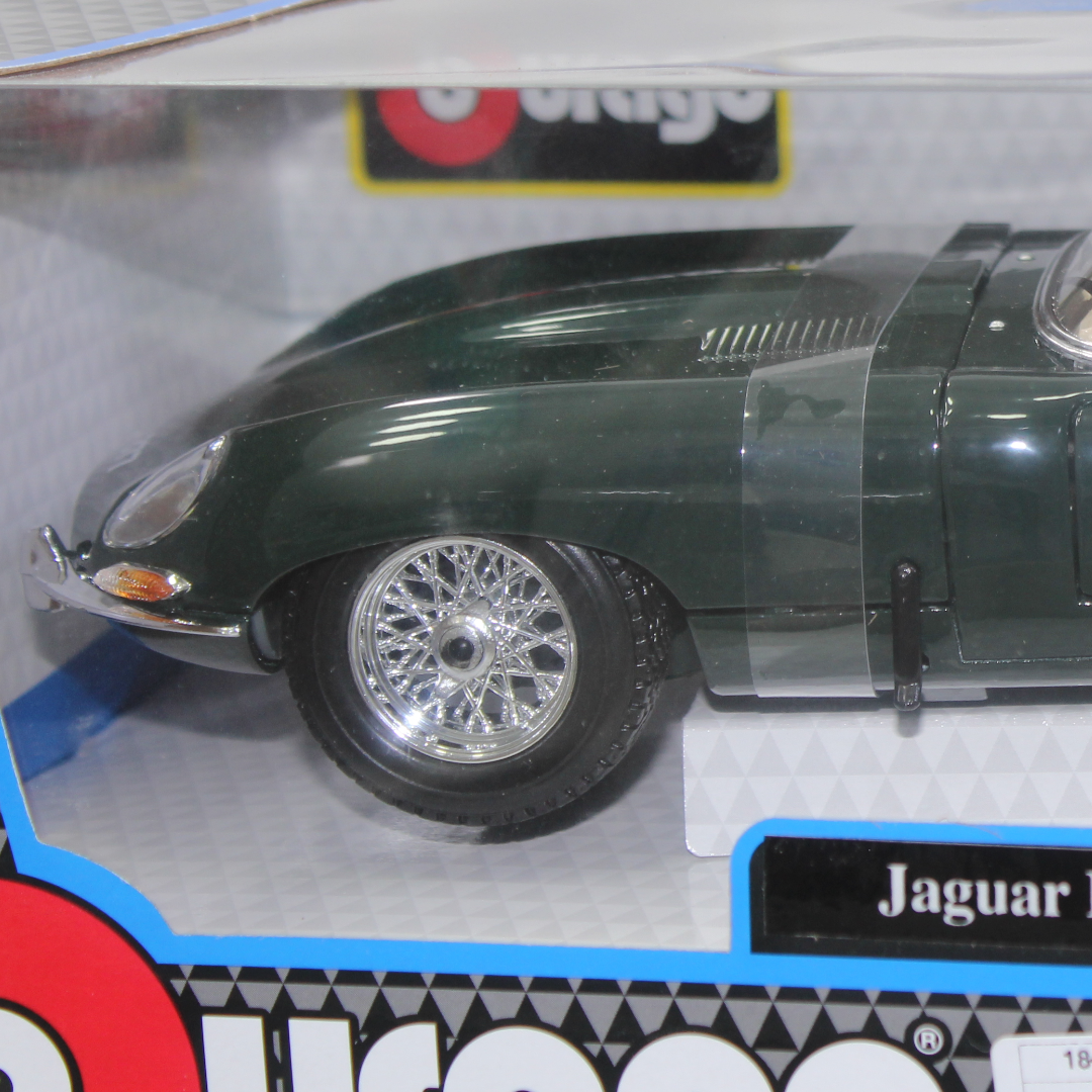 Bburago 1:18 نموذج مجسم لسيارة جاكوار إي-تايب كابريوليه 1961