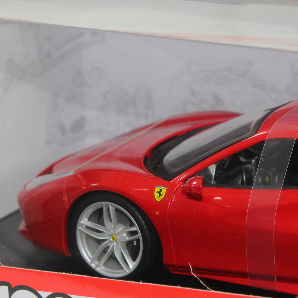 Bburago بمقياس 1:18 فيراري R&P 488 GTB