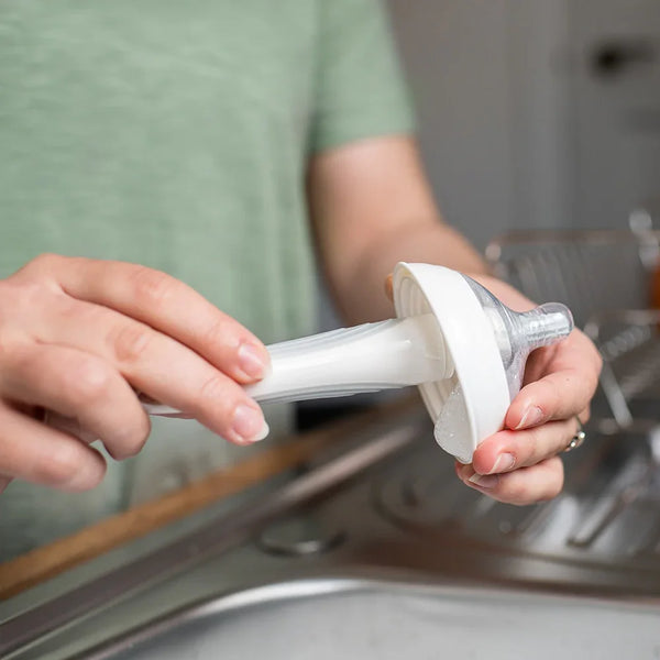 Tommee Tippee 2-in-1 Clean Bottle and Teat Brush