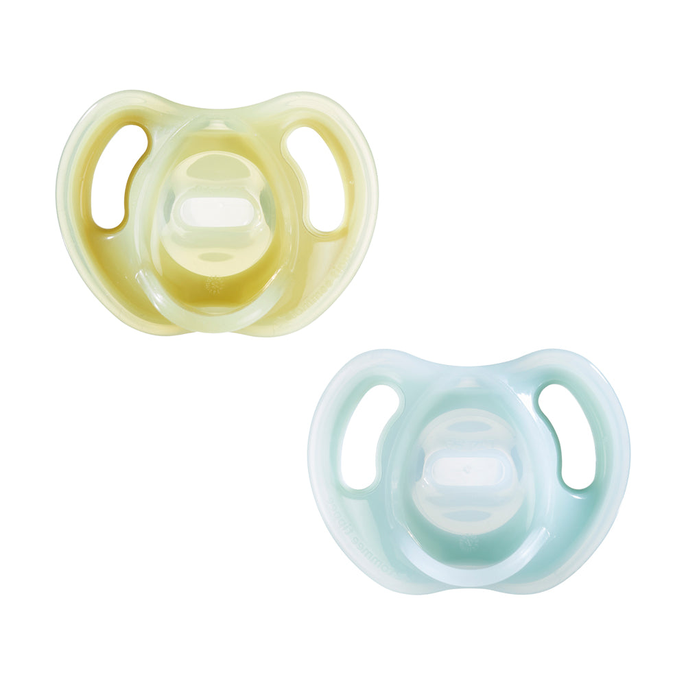 Tommee Tippee Ultra-Light Silicone Pacifiers (6-18m)