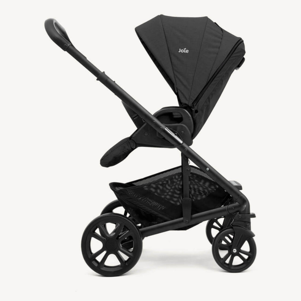 Chrome 4-in-1 Reversible Pram – Smart Versatility Meets Effortless Style