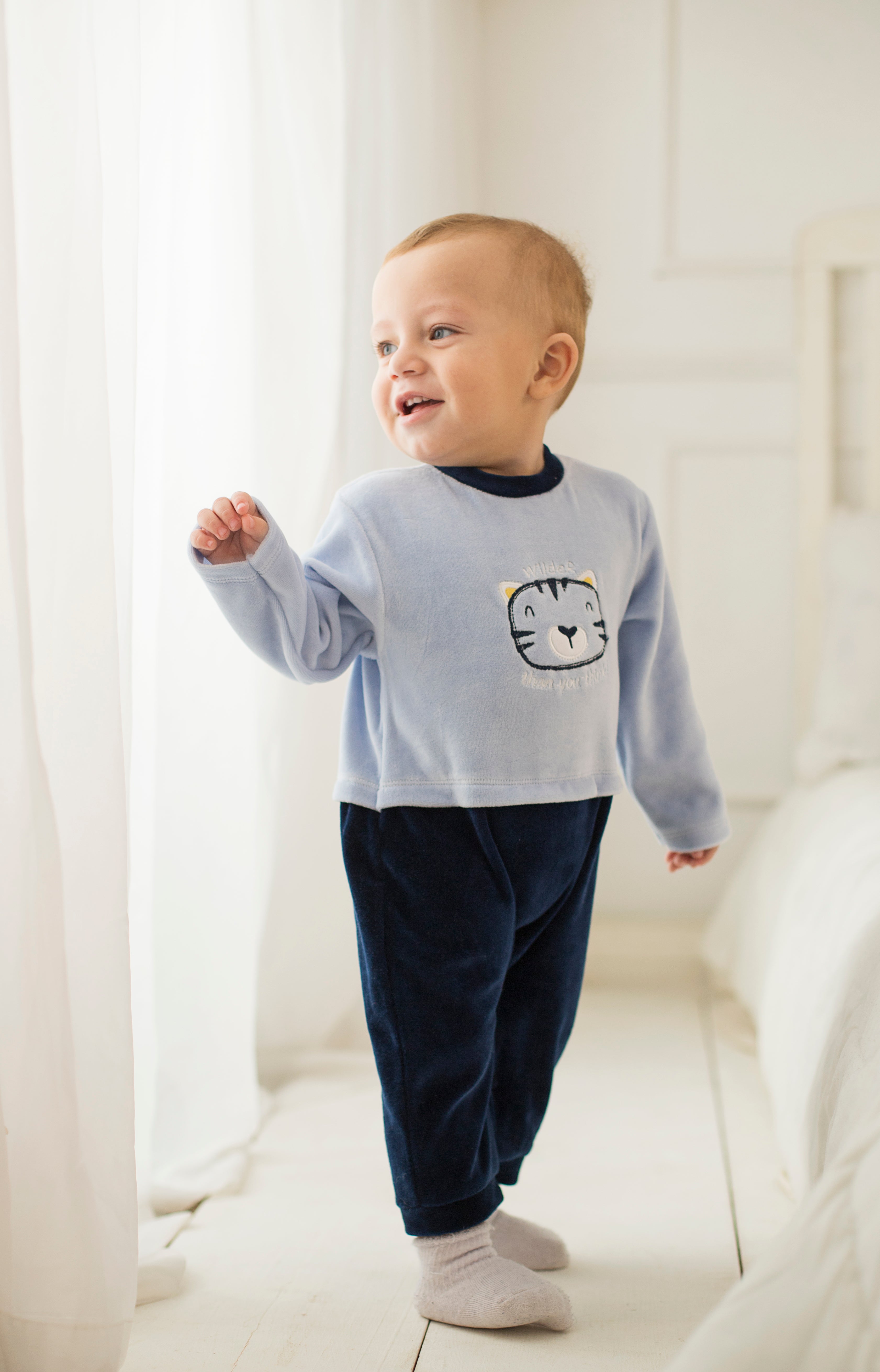 Baby Boys Footless Onesie – Baby Blue/Navy with a Lion Face Design