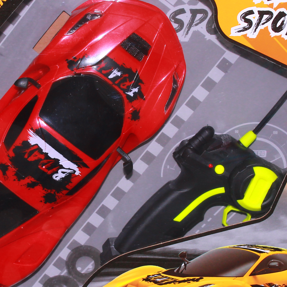 Remote Control Sports Car – 1:16 Scale – Rechargeable - Red
