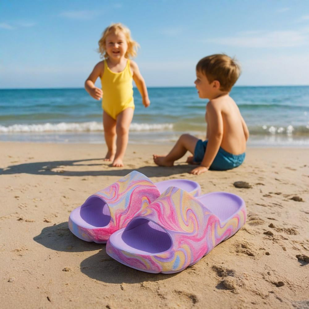 Girls Rubber Slippers – Lilac with a Fun Pattern
