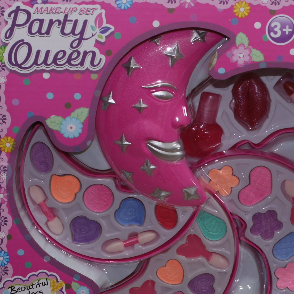 Party Queen Make-Up Set – Fan-Shaped 4-Tier Palette