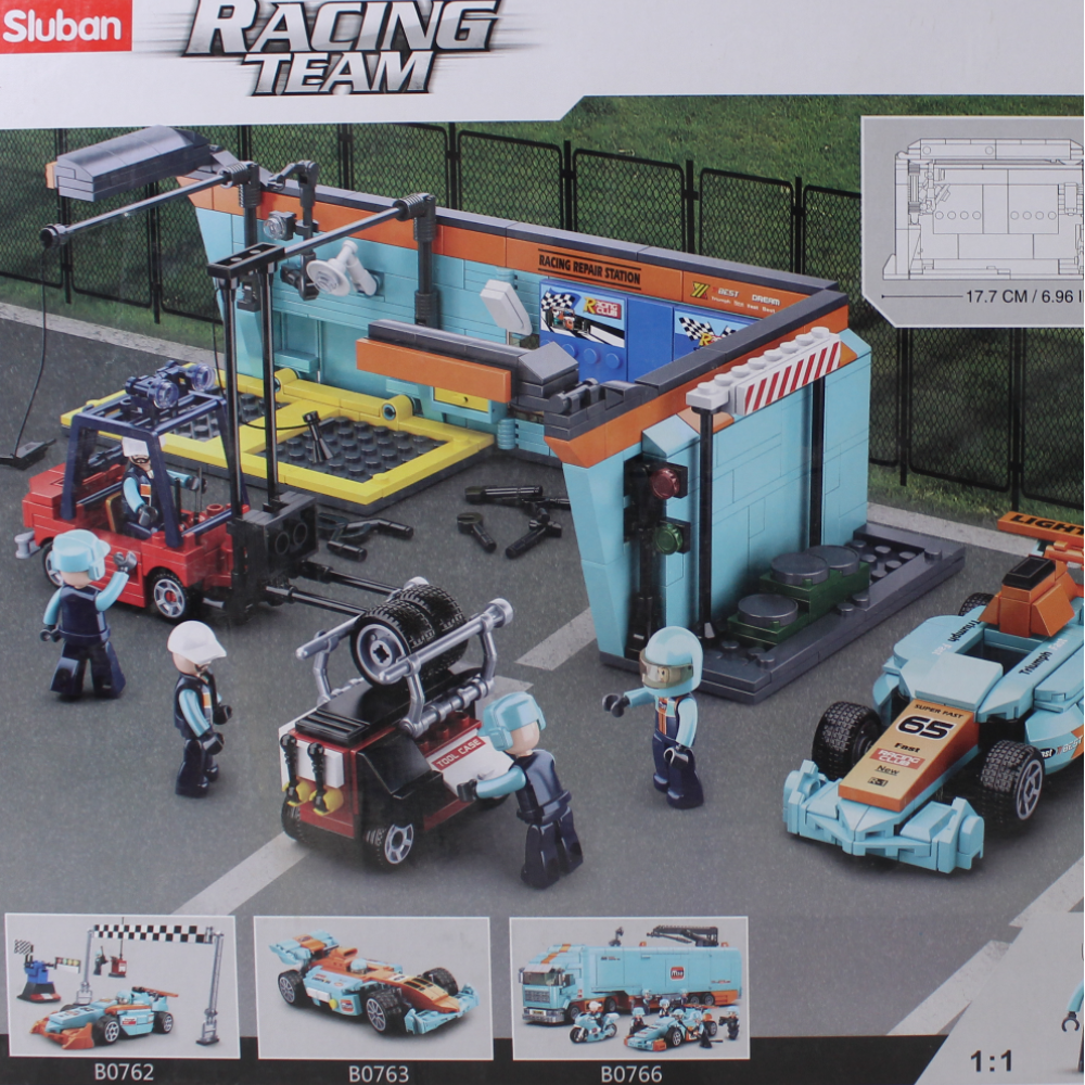 Sluban Racing Team Pit Lane - 555Pcs