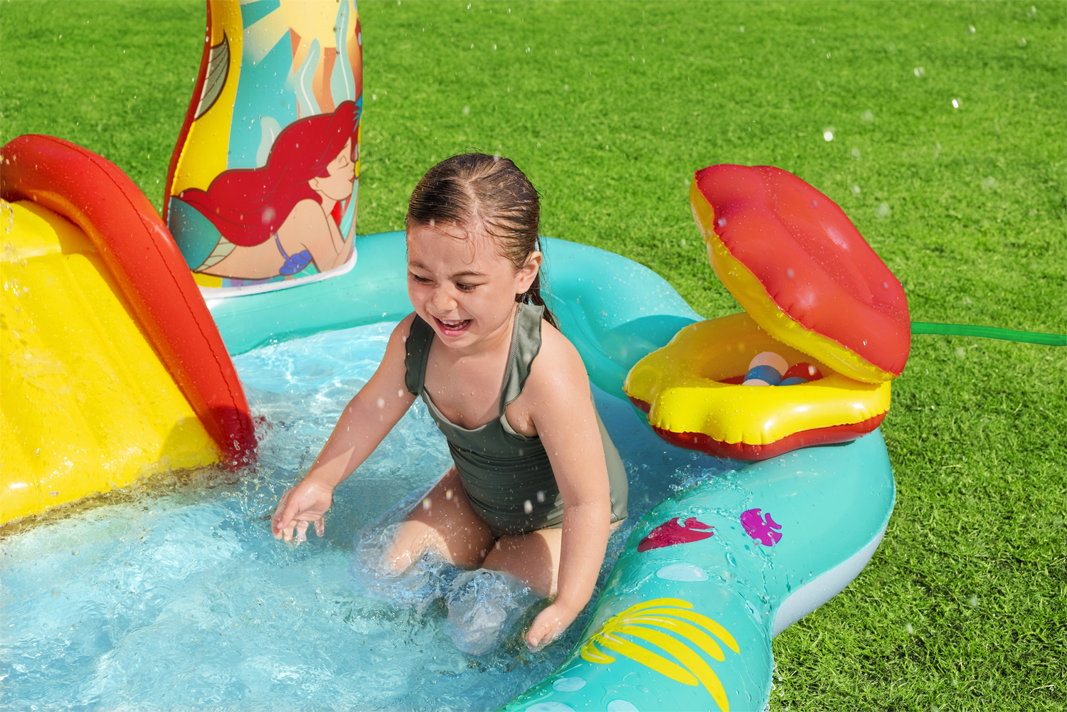 Bestway Water Play Center