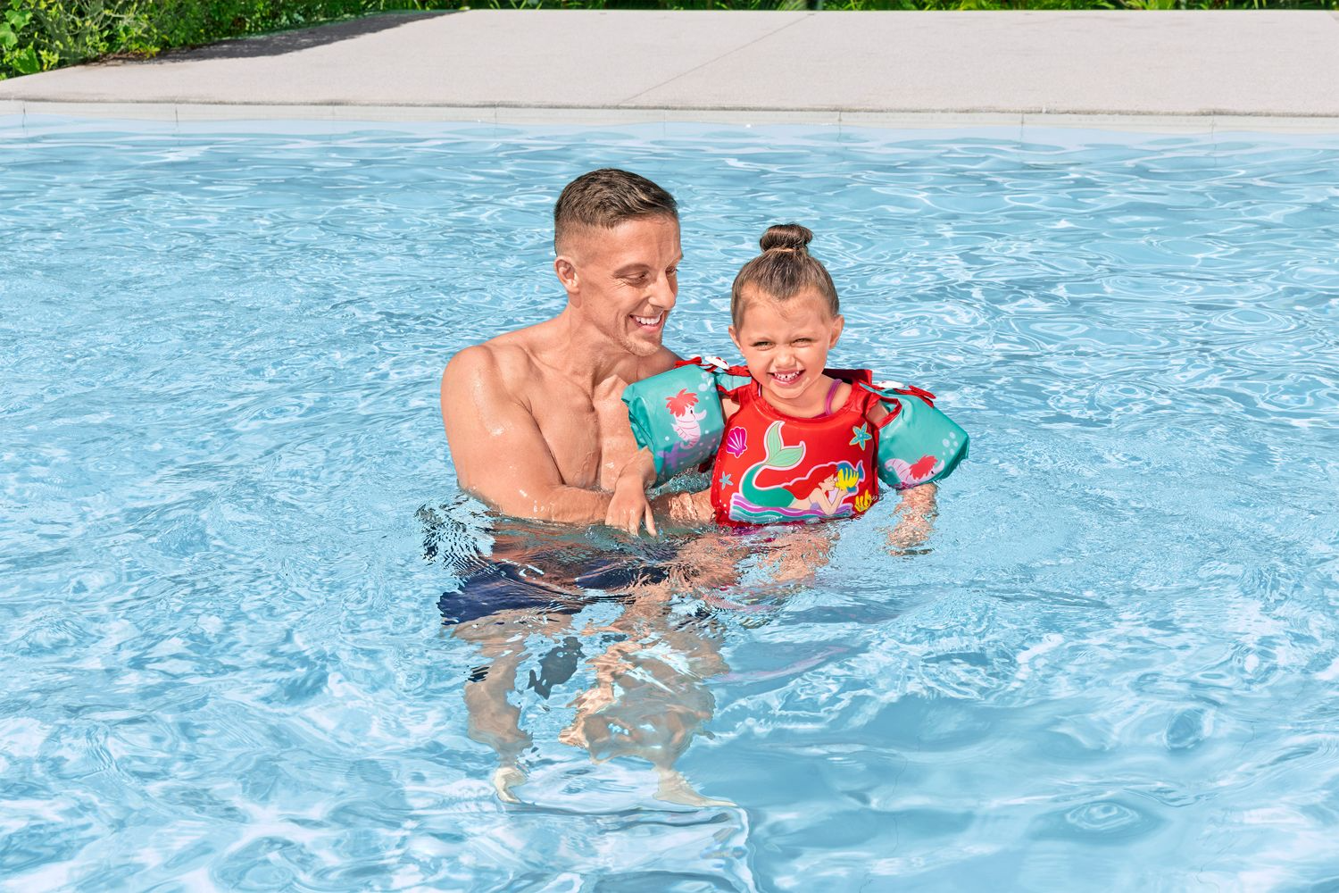 Life Jacket with Shoulder Support