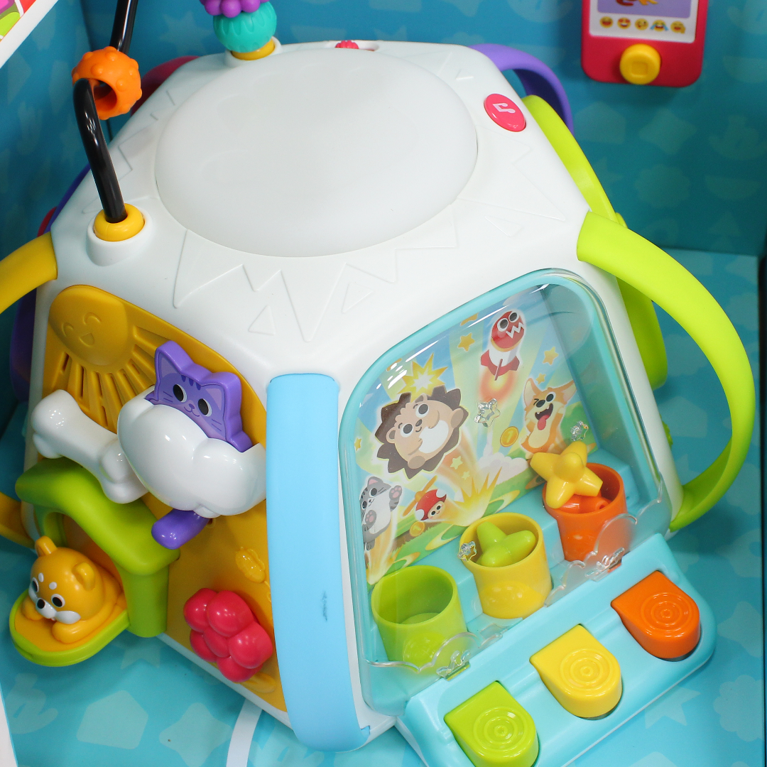 Hola Montessori Early Learning Busy Cube