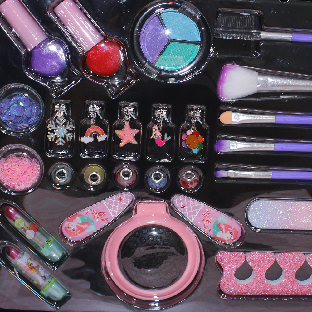 Handheld Make-Up & Jewelry Gift Box – With Brushes
