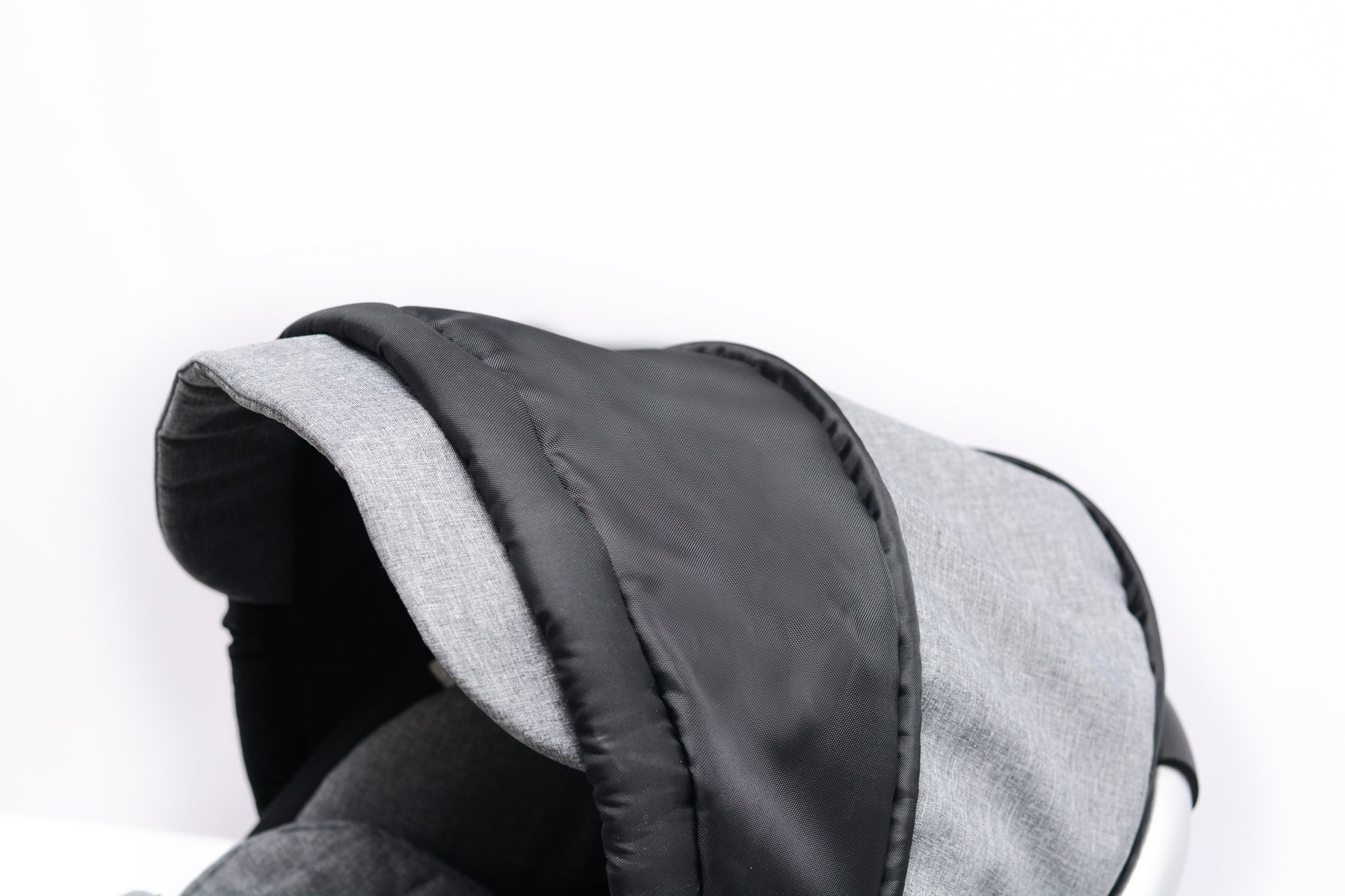 Petit Bebe Premium Car Seat –  Grey