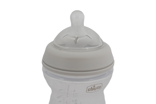 Chicco Natural Feeling Bottle Medium Flow 250ml  (2+ Months)