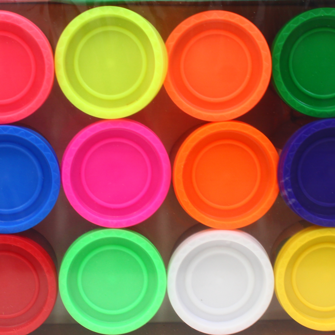 Funskool Sofdough "Box of Colours" Set – 12 Containers (50 Gram)