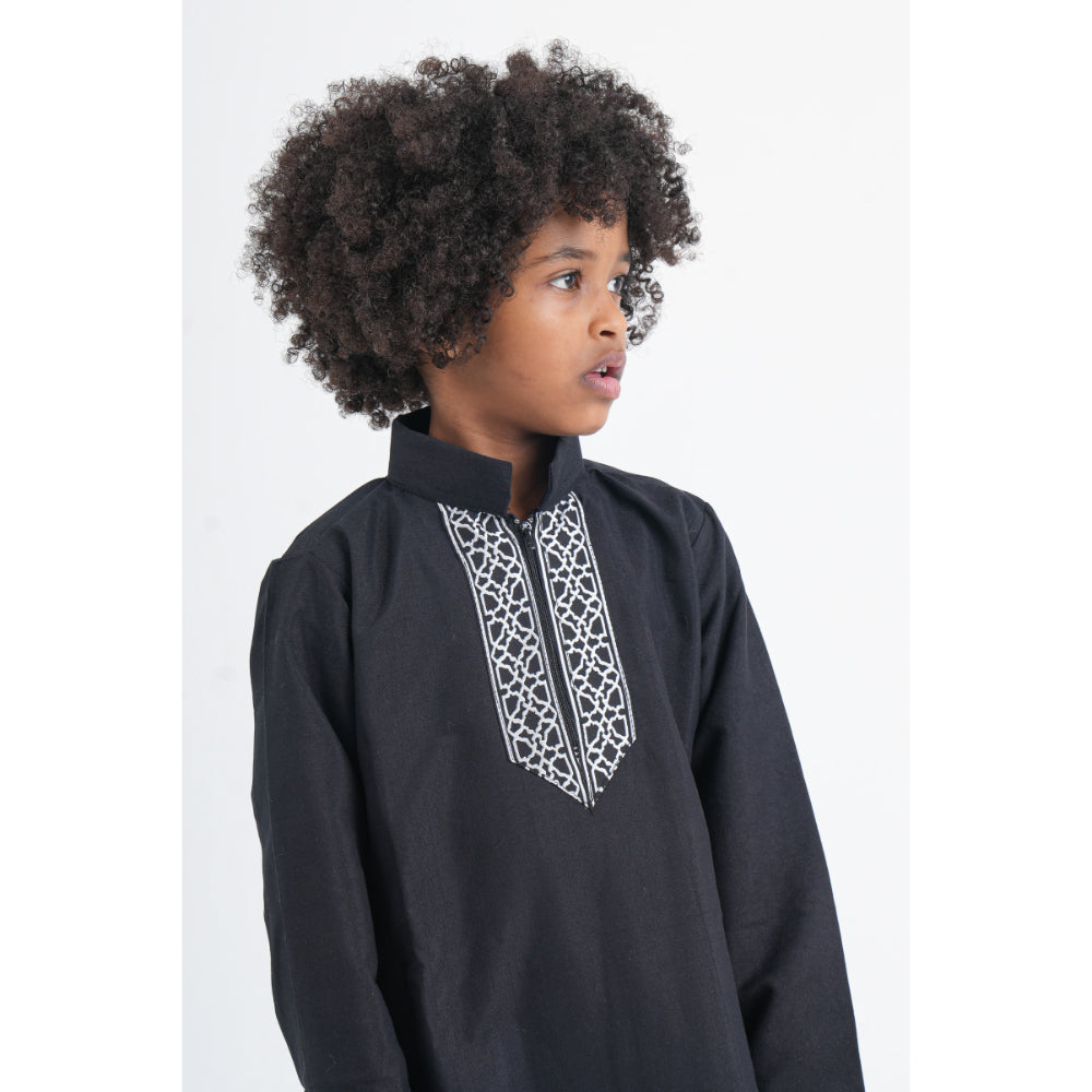 Boys Cotton Long-Sleeved Ramadan Jilbab – Black