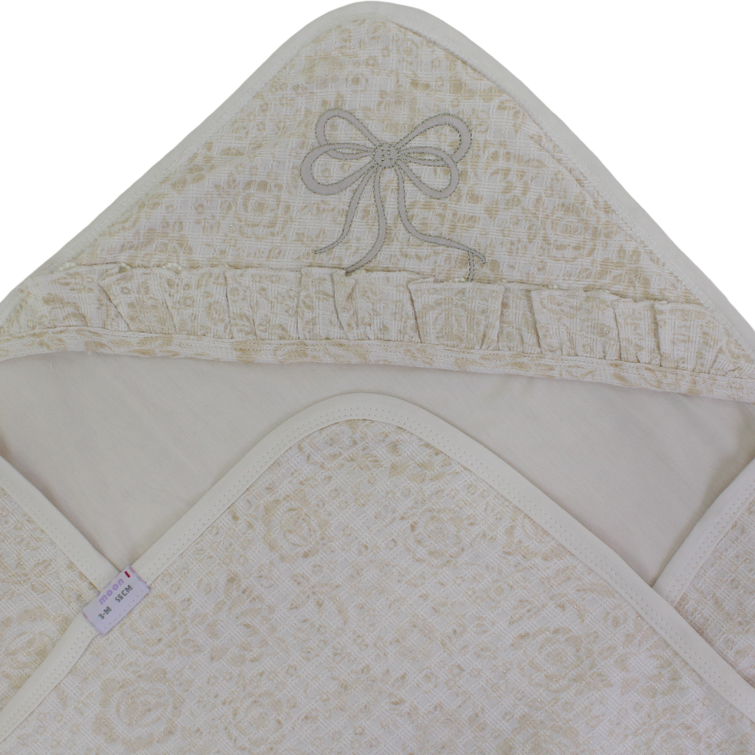 Baby Girls Waffle Blanket – Beige & Off-White with One Flower Detail