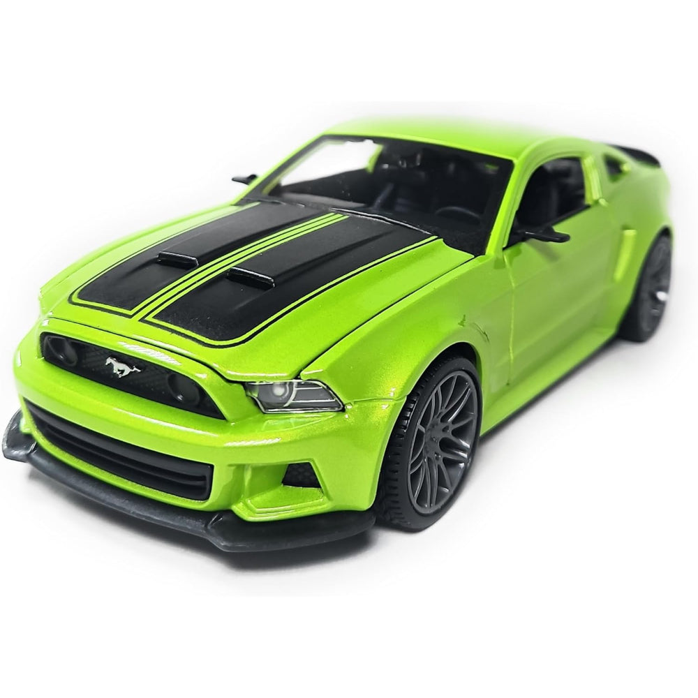 Maisto 2014 Ford Mustang Street Racer Die-Cast Model – 1:24 Scale - Toys