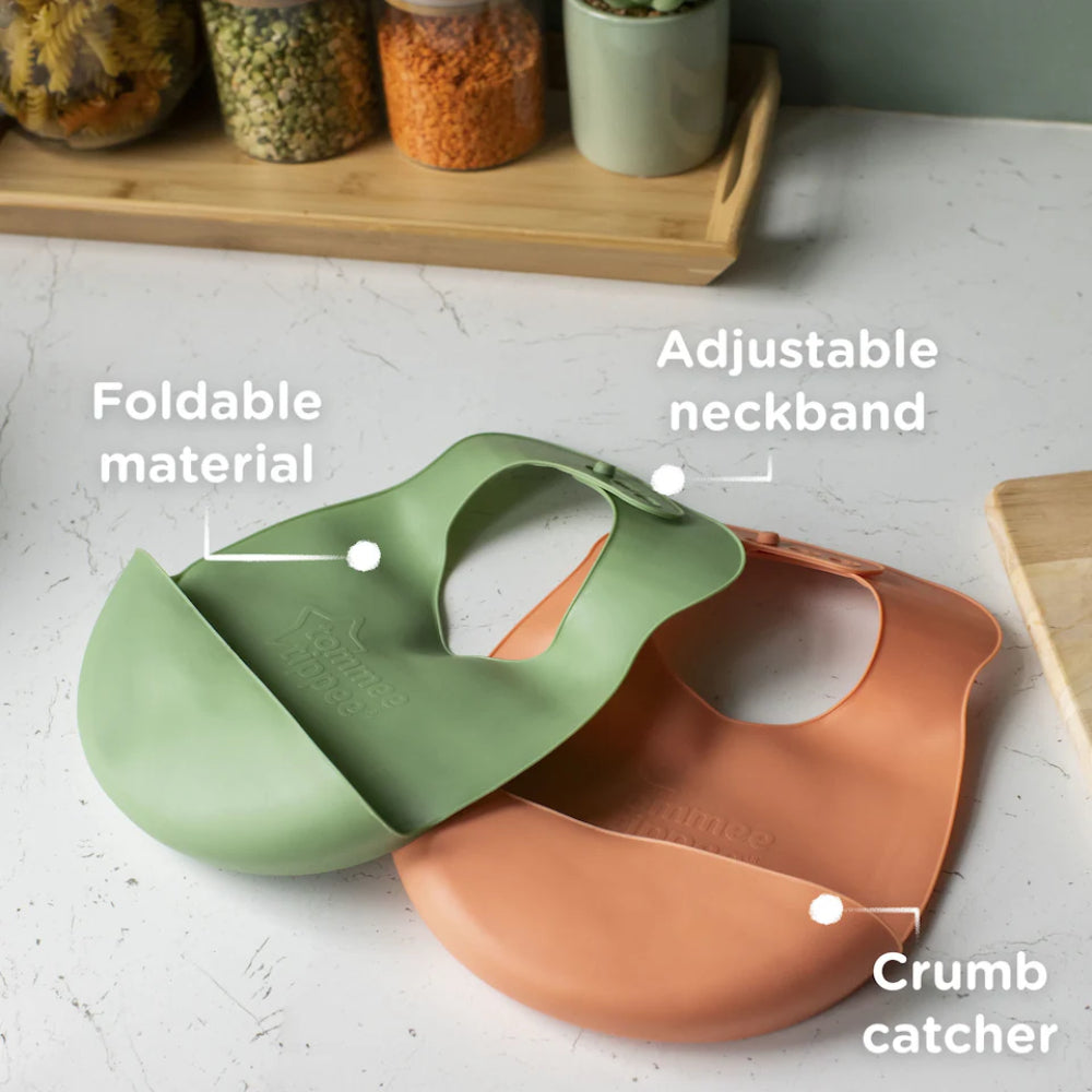 Tommee Tippee Roll and Go Bib – Compact & Mess-Free